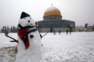 Jan 10 2013 - Al Quds in White - Snow in Palestine - Photo by Afif Amira-WAFA